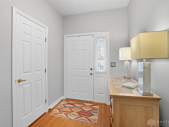 4th image of 1124 Evergreen Park Ct