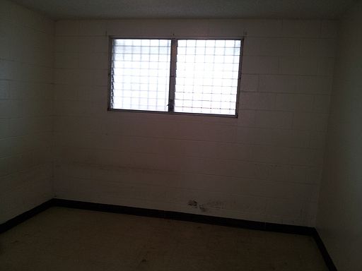 2nd image of 1270 Elm St