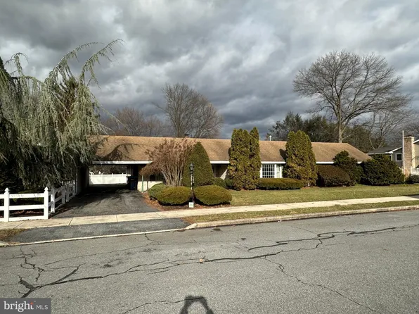 929 E Walnut St, Palmyra, PA 17078