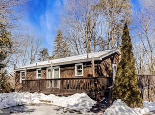 110 Tower Cir, Berkeley Springs, WV 25411