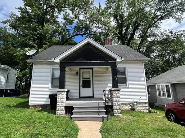 321 W Cleveland Ave, Belleville, IL 62220