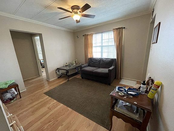 5th image of 100 Abbeville Dr