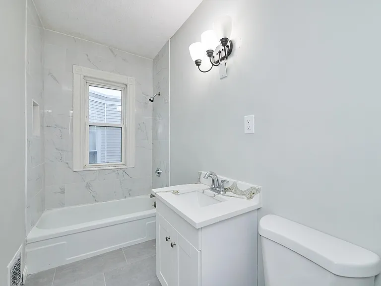 10 Lafield St #3 — Photo 3