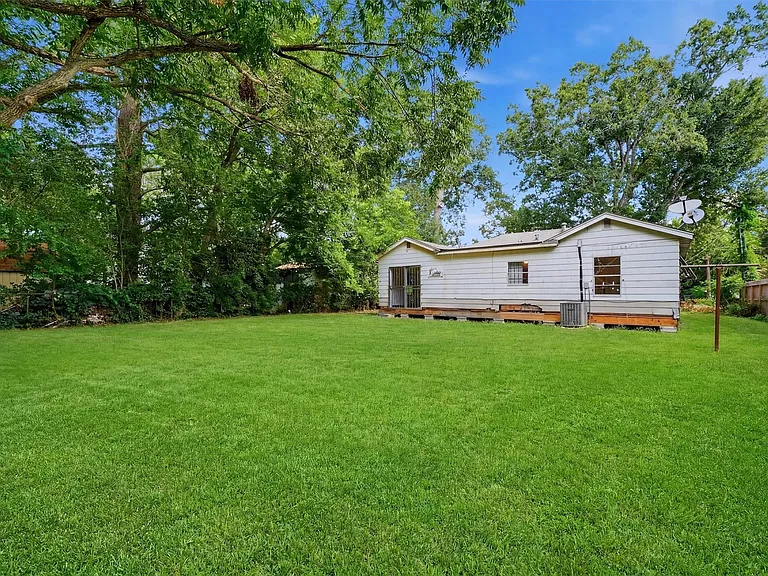 5326 Wenda St — Photo 24