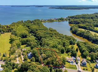 11120 Main Rd #1, East Marion, NY 11939