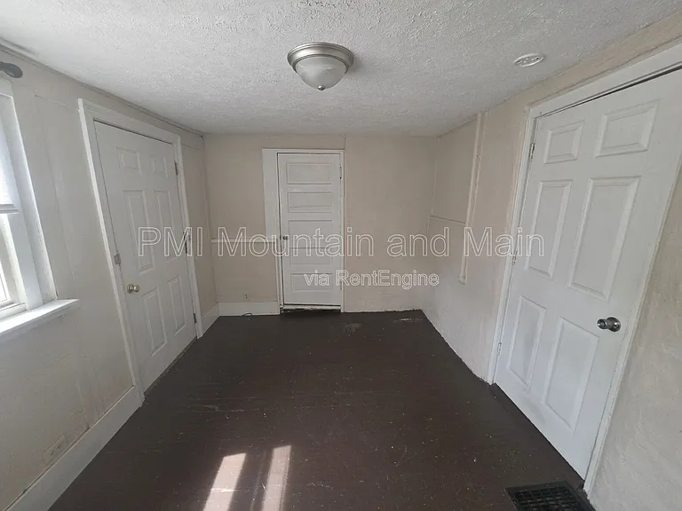 41 Westwood Pl #1 — Photo 22