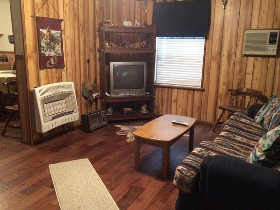 5th image of 937 Cedar Ln