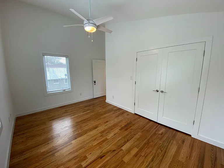 218 Heck St — Photo 13