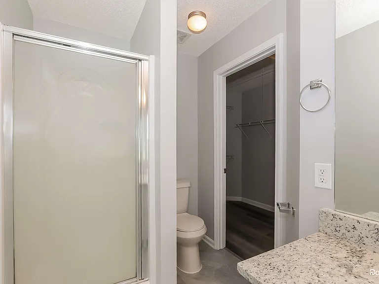 1303 Princess Dr — Photo 10