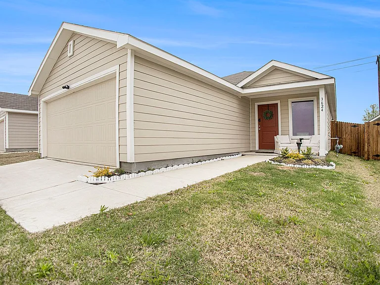 3624 Bluebird Ln — Photo 1