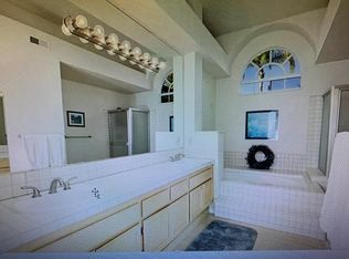 15594 Walton Heath Row, San Diego, CA 92128