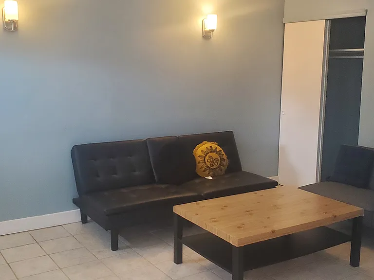 537 Avon St #1 — Photo 5