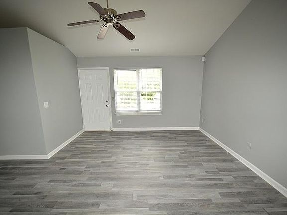 2nd image of 5 Kincaid Ct