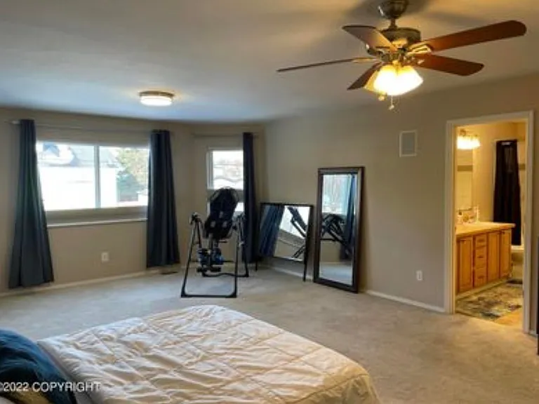 2431 Trisha Ave — Photo 15