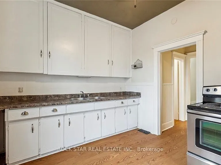 51 Smith Ave #MAIN — Photo 4