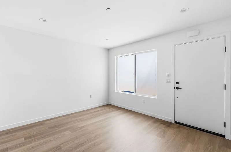 1 bed, 1.0 bath, 650 sqft, $2,600 — Photo 3
