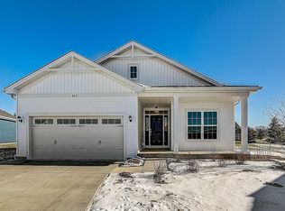 511 Woodlawn Ct #C, Williams Bay, WI 53191