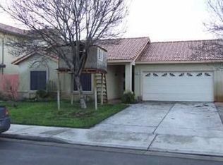 813 Place Rd, Los Banos, CA 93635