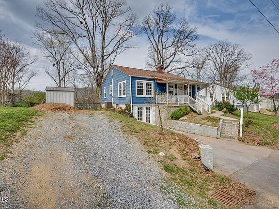 2nd image of 1632 Harold Hill Rd