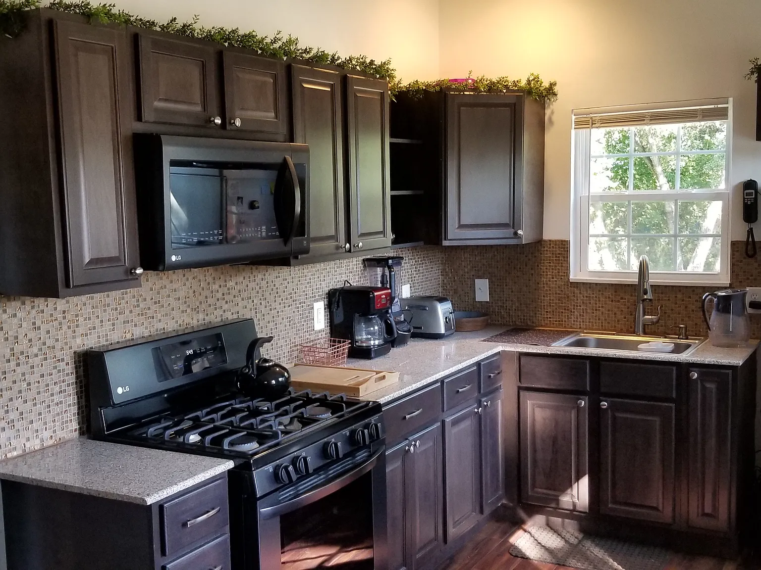 1 bed, 700 sqft, $1,350 — Photo 4