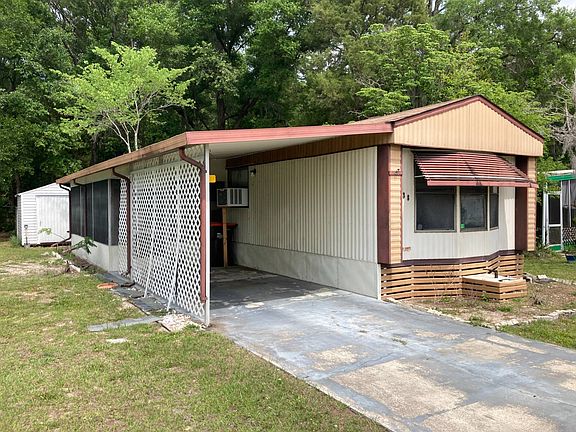 2nd image of 5431 NE 35th St #238