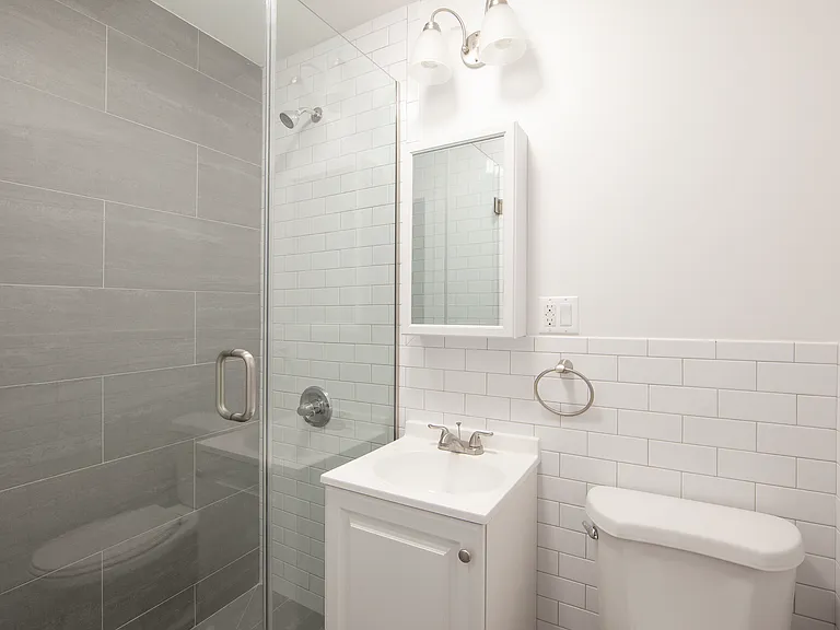 83 Baxter St #3D — Photo 7
