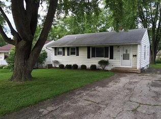 51 S Seymour Ave, Mundelein, IL