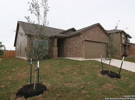 2nd image of 5703 Acacia Farm