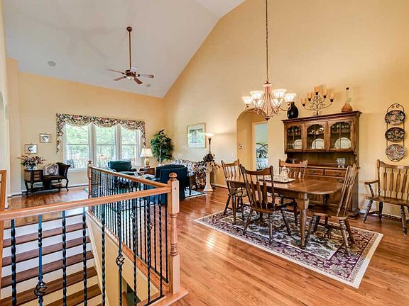 4th image of 6298 Stoney Hollow Ct