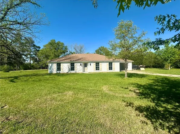 225 Holly Moore Dr, Pineville, LA 71360