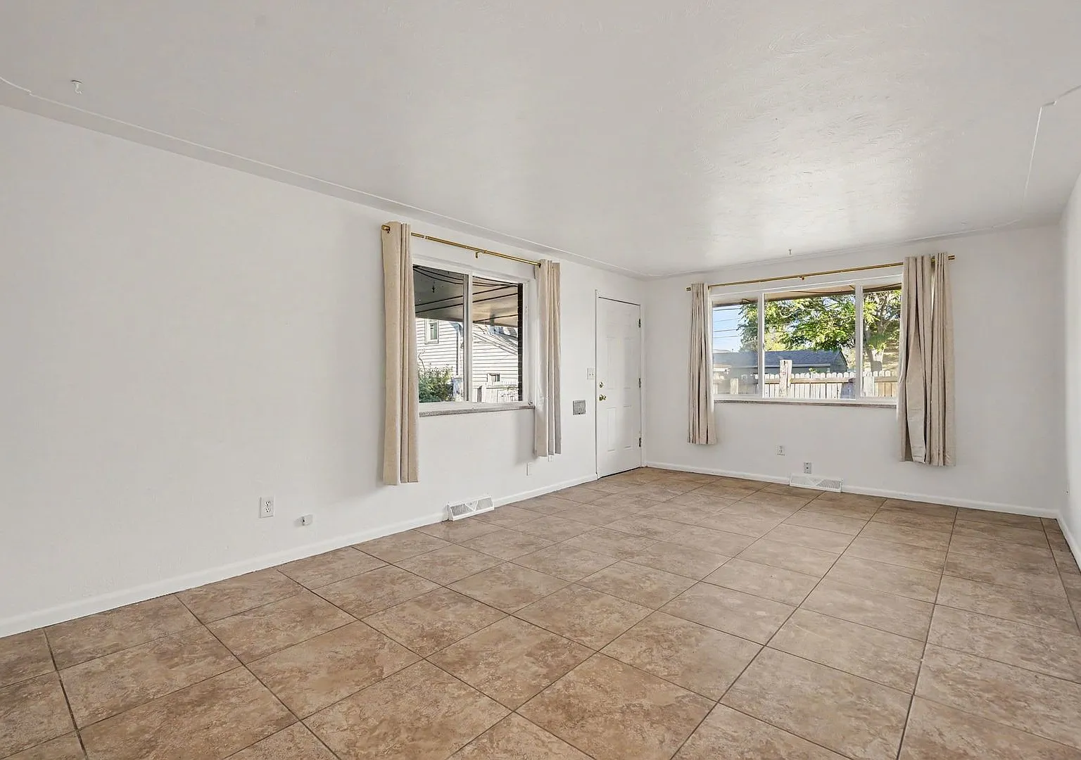 535 S Quitman Street, Denver, CO 80219 — Photo 4