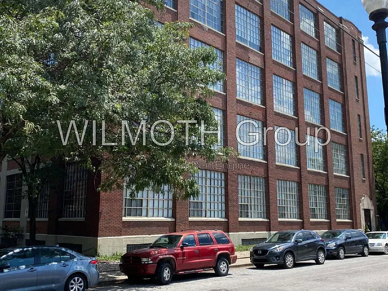 611 N Park Ave #302 — Photo 2