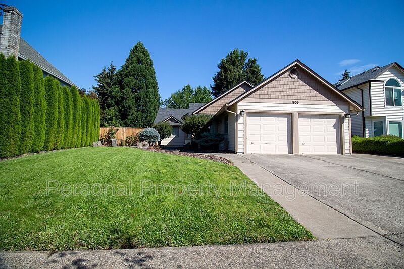 1st image of 1609 SE 158th Ave