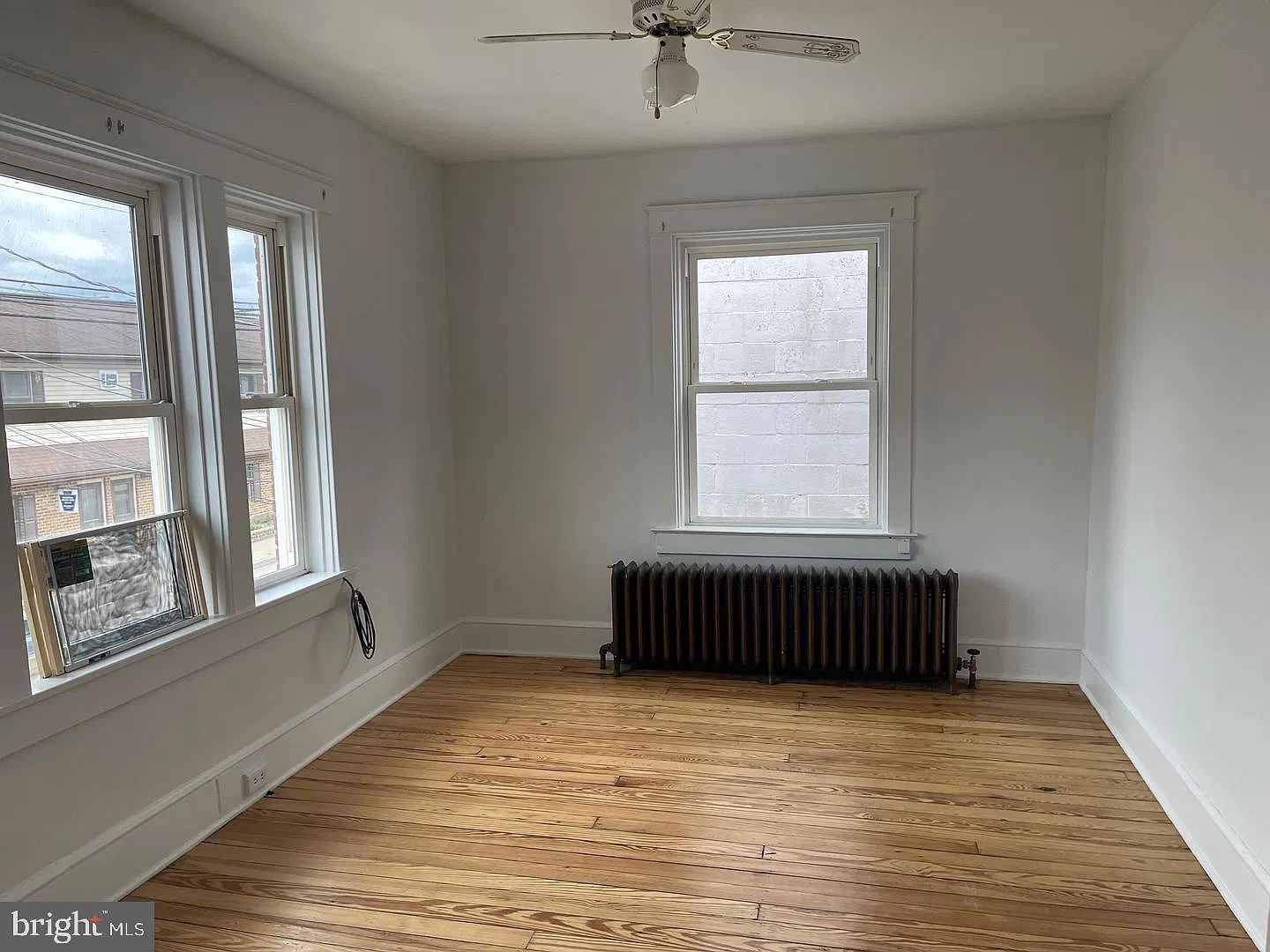 2 bed, 1.0 bath, 800 sqft, $1,200 — Photo 2