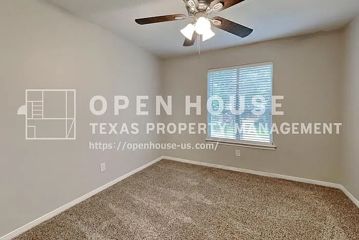 12127 Rocky Lake Dr — Photo 15