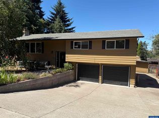 1053 Windemere Dr NW, Salem, OR 97304