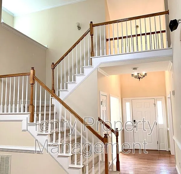 212 Lewey Brook Dr — Photo 2