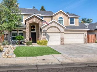 2576 Applegate Ave, Clovis, CA 93611