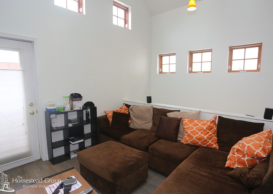 1st image of 714 N Elizabeth St #3FRONT