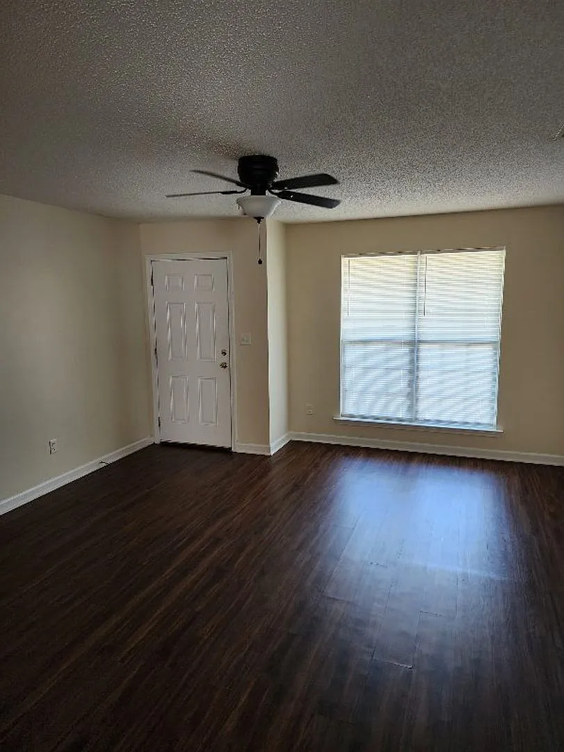 Erica Ct, 2652 — Photo 3