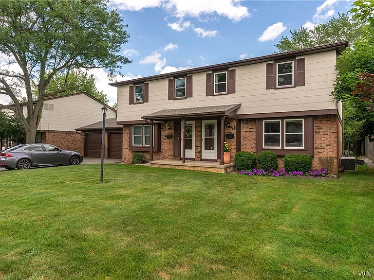 25 Villa Park — Photo 1