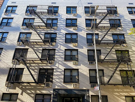 Rented by Compass | media 11