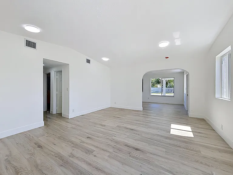 10235 SW 177th St — Photo 14