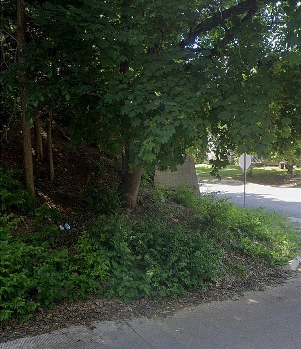 2nd image of 1202 S 24th St
