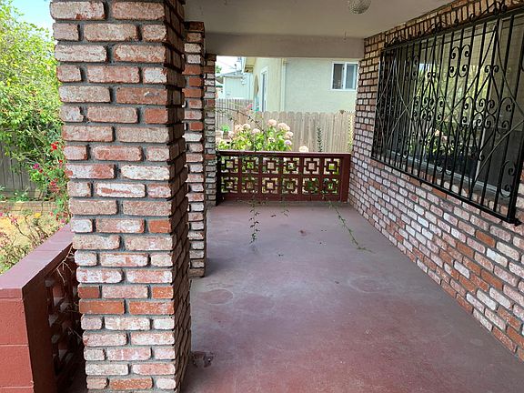 2nd image of 33325 5th St Unit A