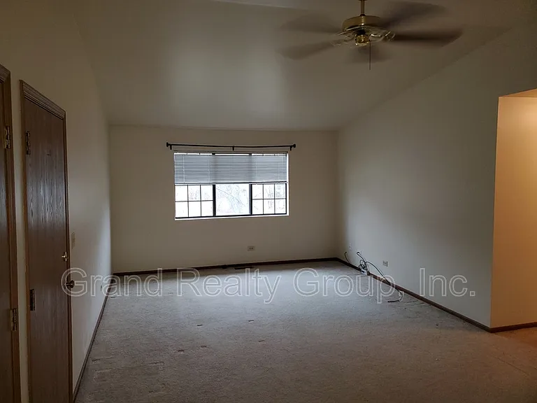 573 Anita Ave #2N — Photo 2