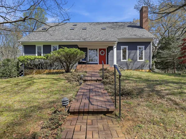 2620 Cedar Dr, Lynchburg, VA 24503