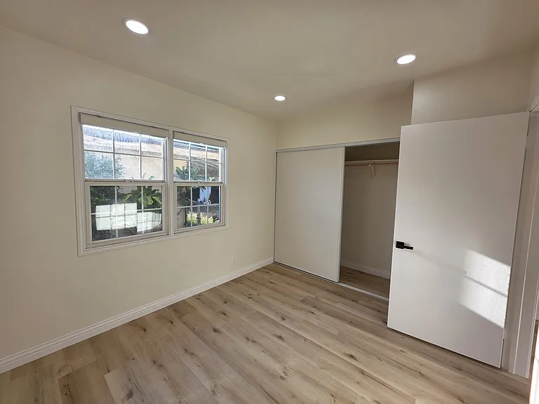 15063 Walbrook Dr — Photo 16