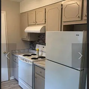 406A N Park St — Photo 10