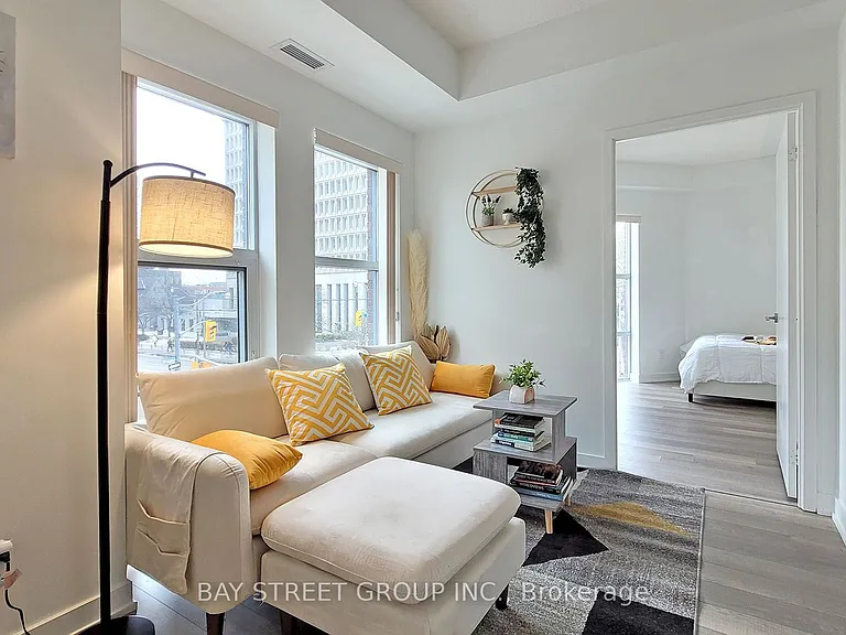 181 Huron St #204 — Photo 22
